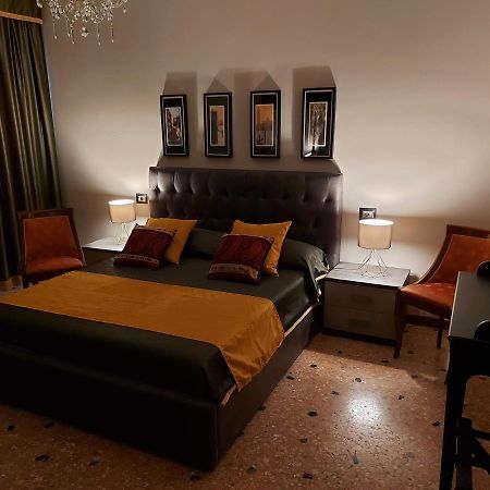 Antico Rio Acqua Dolce Apartment เวนิส ภายนอก รูปภาพ